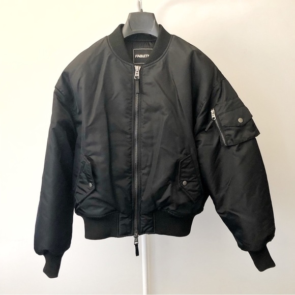 Fabletics Bomber Winter Coat Black Lightweight Oversized Short Puffer Jacket. - Picture 4 of 16